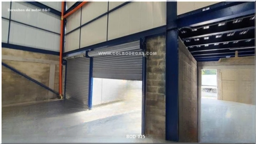 Bodega en venta en Tribunas Corcega, Pereira, 640 m² · foto 7 de 21