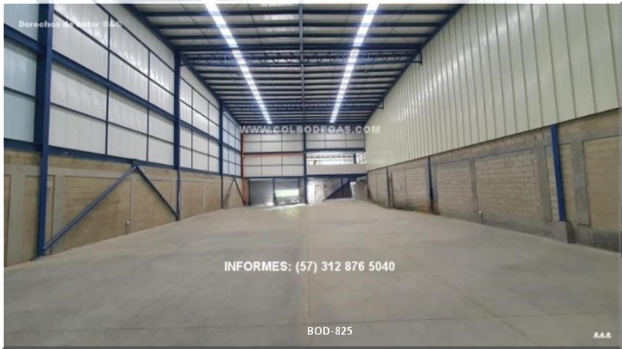 Bodega en venta en Tribunas Corcega, Pereira, 640 m² · foto 21 de 21