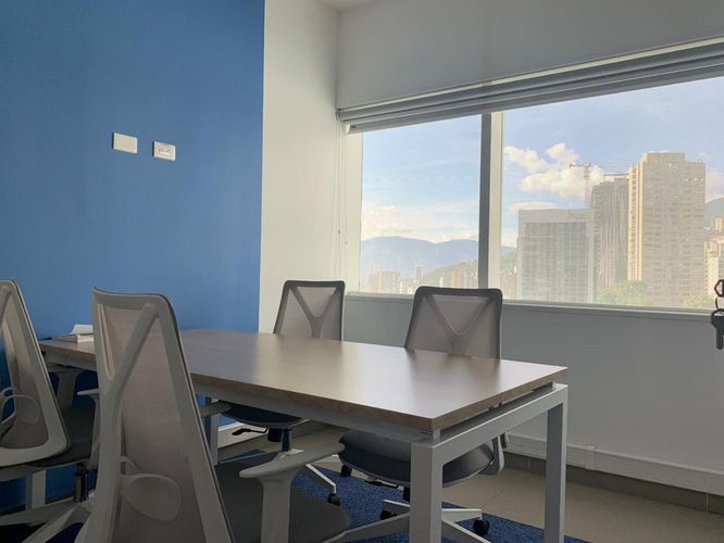 Oficina en arriendo en Manila, Medellín, 102 m² · foto 3 de 11