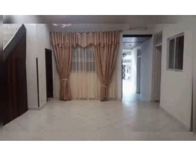 Casa de 9 alcobas en venta en San Alonso, Bucaramanga, 297 m² · foto 10 de 19