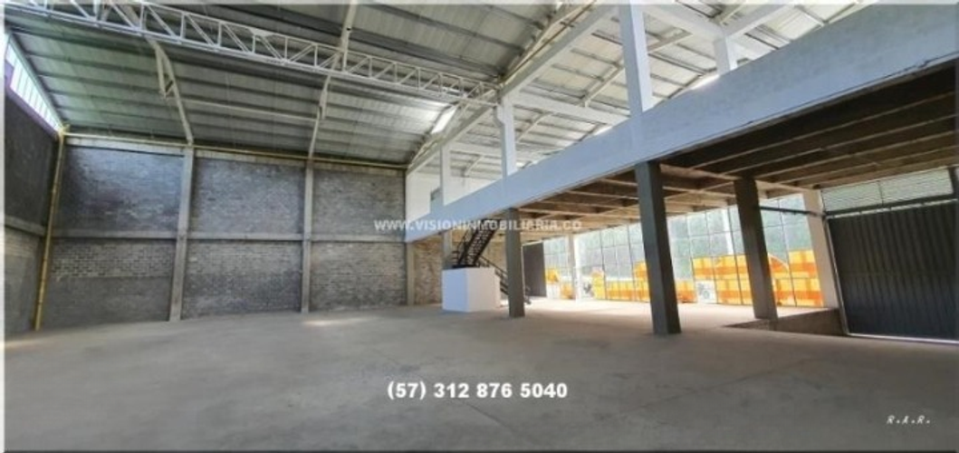 Bodega en venta en Ub. Filo Bonito, Dosquebradas, 2000 m² · foto 6 de 24