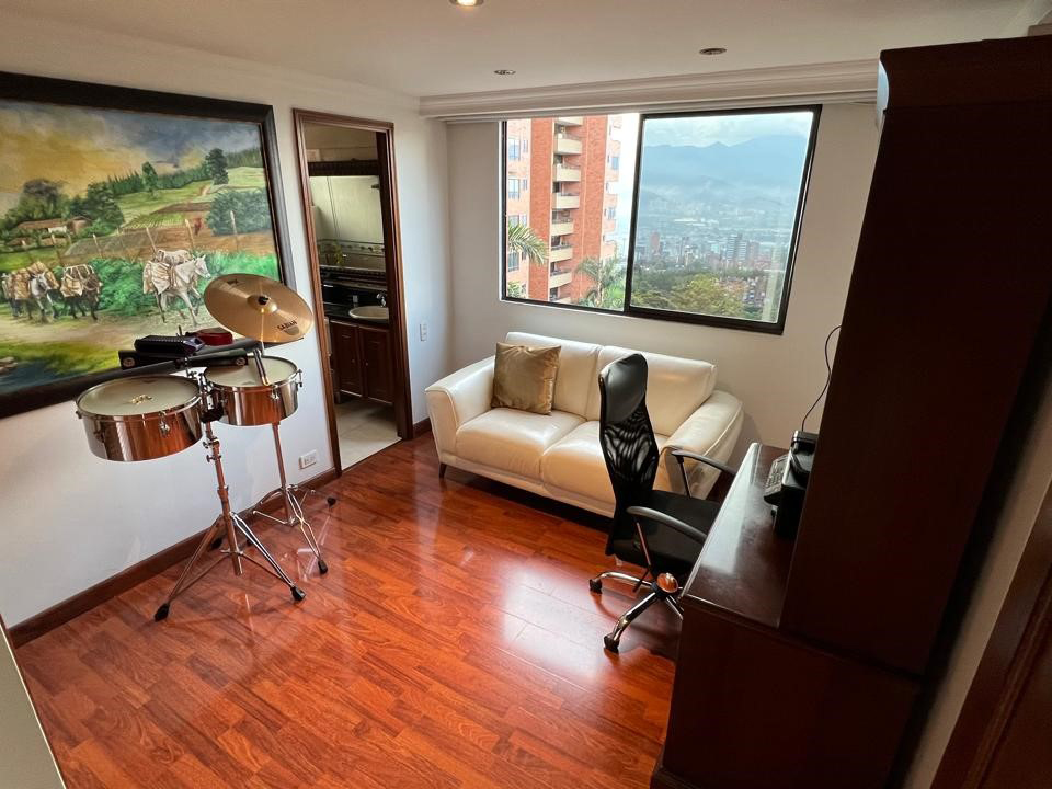 Apartamento en arriendo en El Tesoro, Medellín · foto 16 de 20