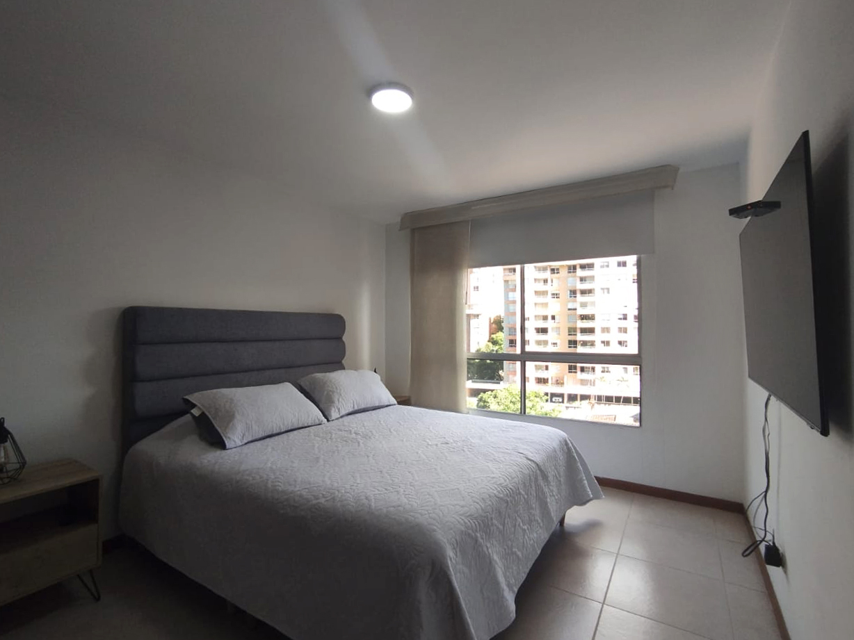 Apartamento en arriendo en Castropol, Medellín · foto 8 de 17