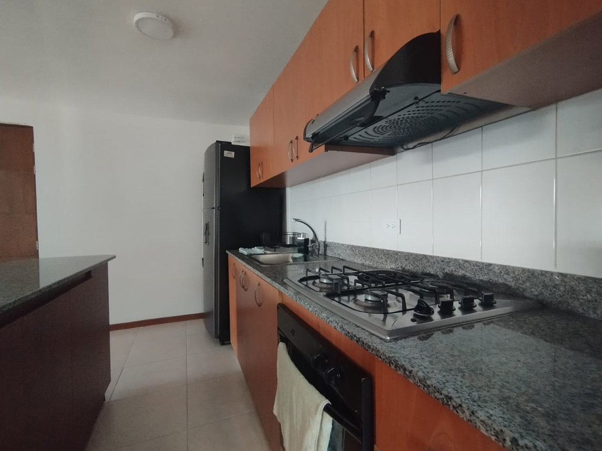 Apartamento en arriendo en Castropol, Medellín · foto 9 de 17