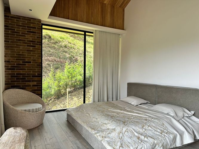 Casa de 3 alcobas en venta en Loma Del Escobero, Envigado, 640 m² · foto 13 de 17