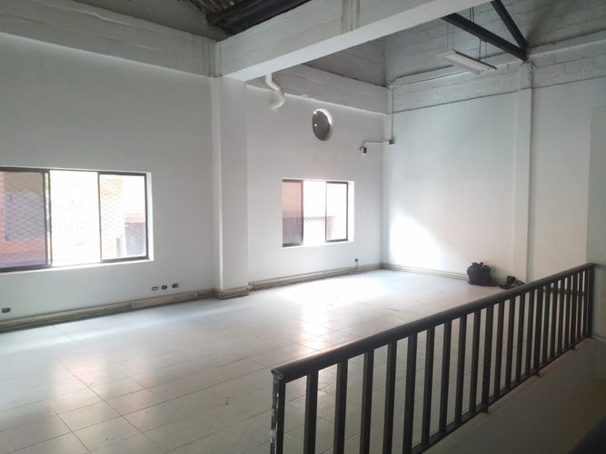 Bodega en arriendo en Colombia, Medellín, 434 m² · foto 16 de 18