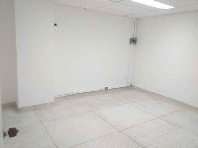 Local en arriendo en Ciudad Jardin, Barranquilla, 47 m² · foto 3 de 6