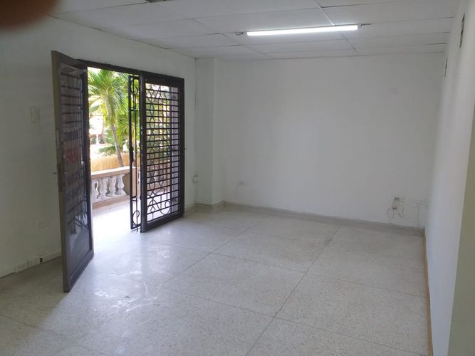 Local en arriendo en Ciudad Jardin, Barranquilla, 47 m² · foto 4 de 6