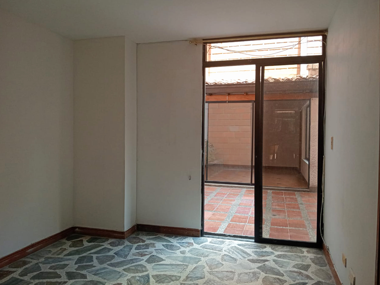 Apartamento en arriendo en Laureles, Medellín · foto 12 de 19
