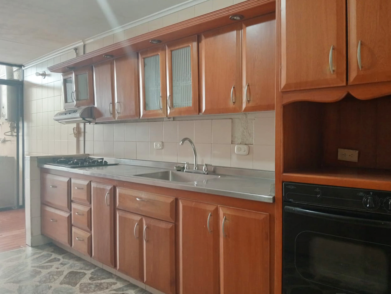 Apartamento en arriendo en Laureles, Medellín · foto 15 de 19