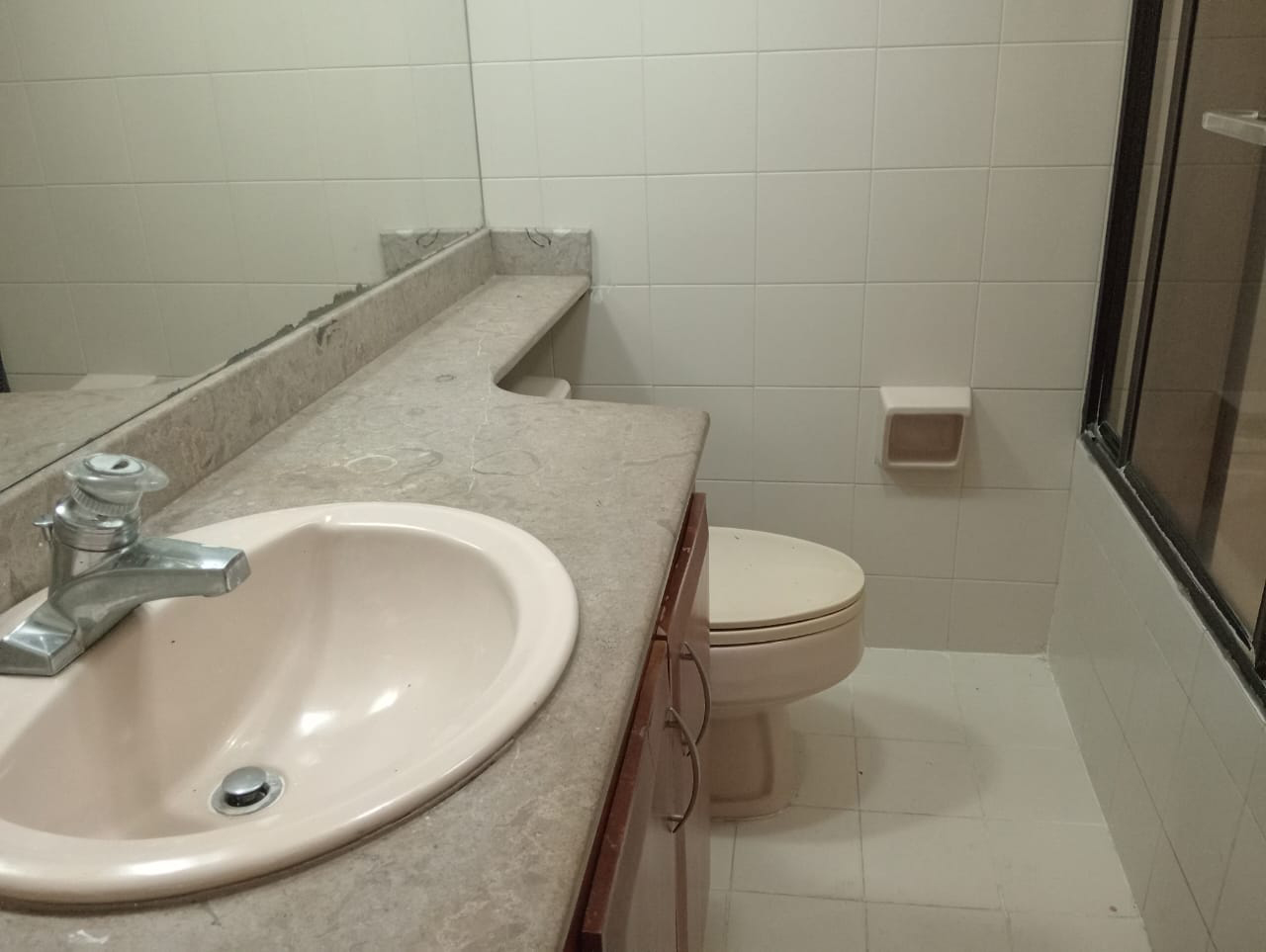 Apartamento en arriendo en Laureles, Medellín · foto 18 de 19