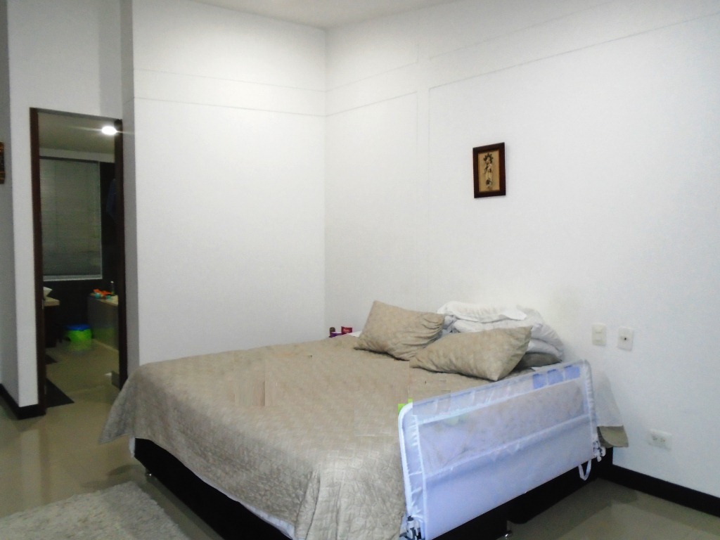 Casa en venta en Pinares Alto, Pereira · foto 4 de 9