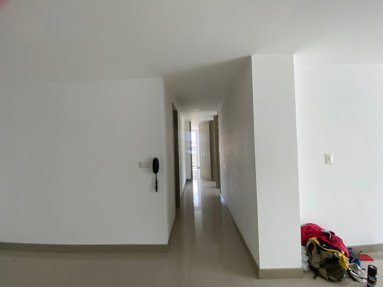 Apartamento en venta en Pinares, Pereira · foto 5 de 13