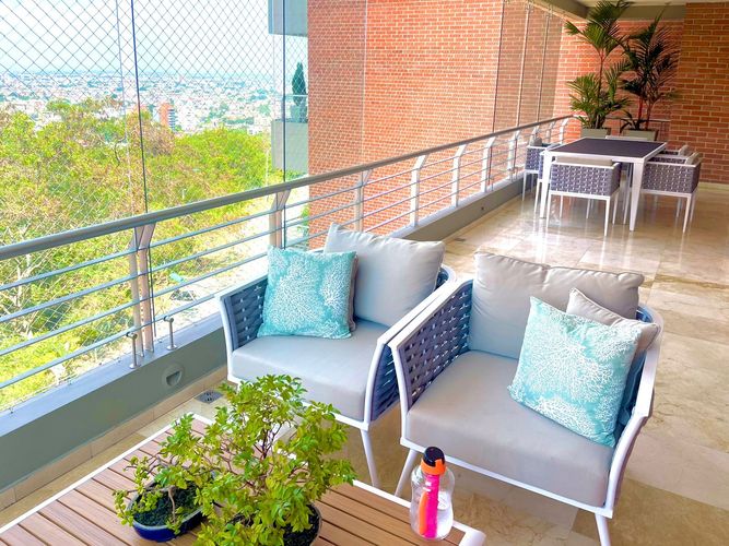 Apartamento de 4 alcobas en venta en Cristales, Cali, 205 m² · foto 3 de 21