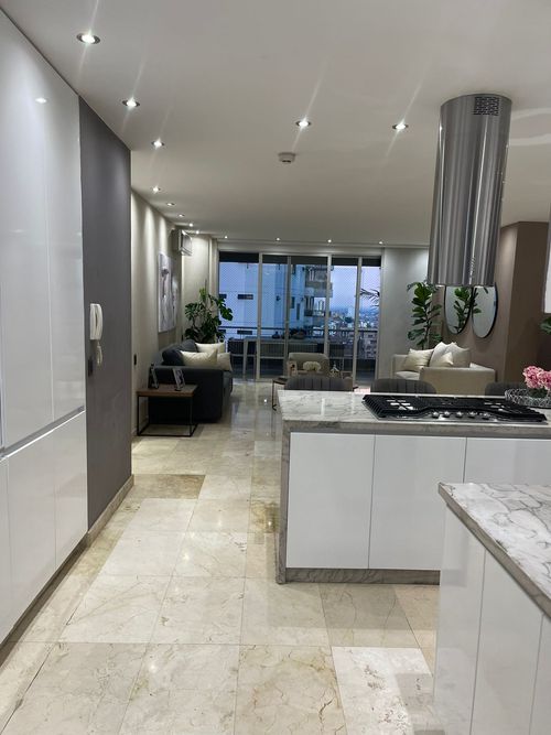 Apartamento de 4 alcobas en venta en Cristales, Cali, 205 m² · foto 4 de 21