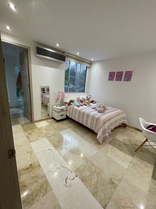 Apartamento de 4 alcobas en venta en Cristales, Cali, 205 m² · foto 15 de 21