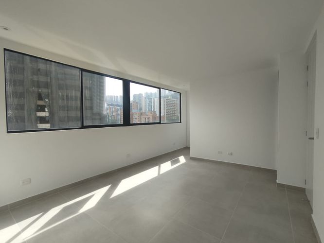 Apartamento de 2 alcobas en arriendo en Castropol, Medellín, 88 m² · foto 12 de 16