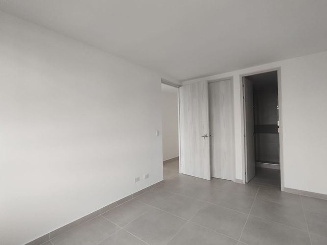 Apartamento de 2 alcobas en arriendo en Castropol, Medellín, 88 m² · foto 15 de 16