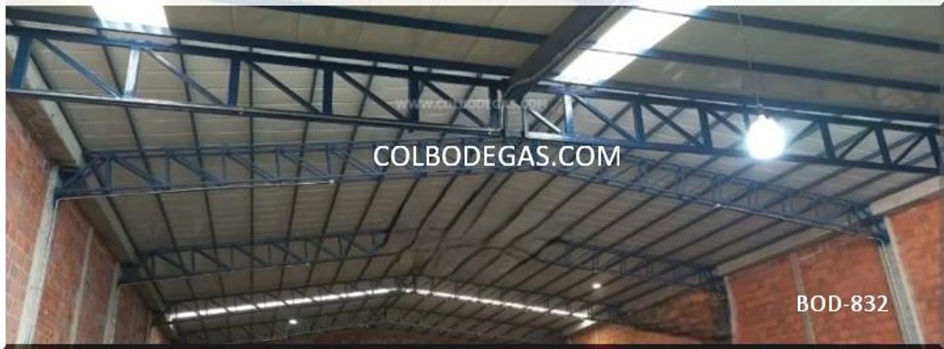 Bodega en venta en Otun, Dosquebradas, 740 m² · foto 3 de 9
