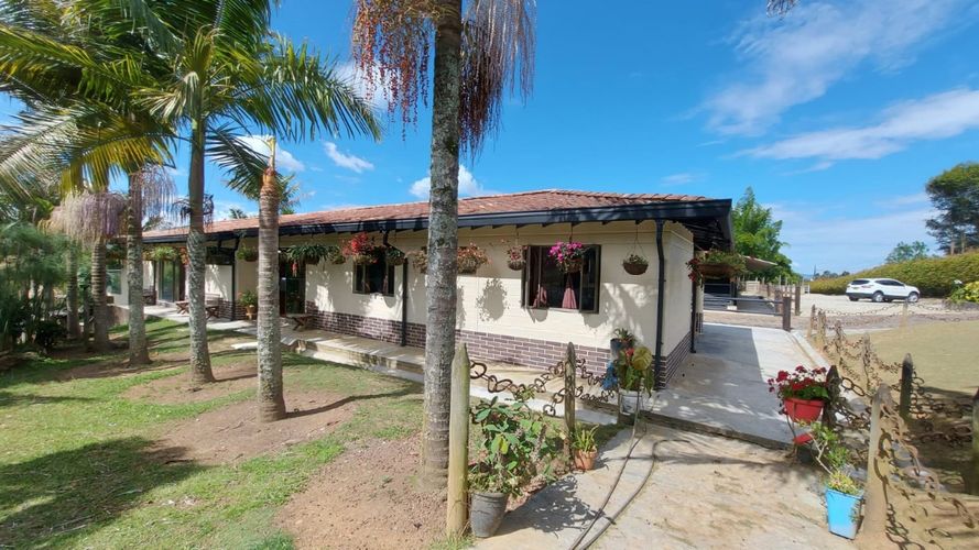Finca en venta en El Porvenir, Rionegro, 14238 m² · foto 2 de 24