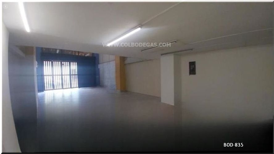 Bodega en venta en Sector Lago Uribe, Pereira, 600 m² · foto 2 de 23