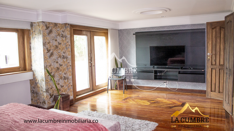 Casa de 3 alcobas en venta en Altos Del Poblado, Medellín, 570 m² · foto 19 de 23