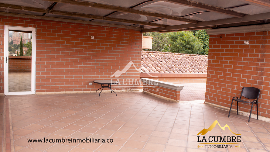 Casa de 3 alcobas en venta en Altos Del Poblado, Medellín, 570 m² · foto 21 de 23