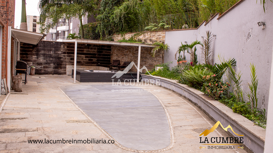 Casa de 3 alcobas en venta en Altos Del Poblado, Medellín, 570 m² · foto 22 de 23