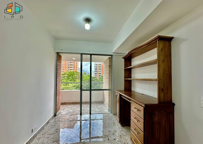 Apartamento de 3 alcobas en venta en Fabricato, Bello, 74 m² · foto 5 de 24