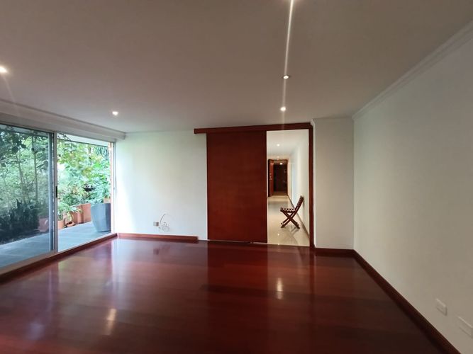 Apartamento de 1 alcoba en arriendo en Loma De Los Gonzalez, Medellín, 106 m² · foto 5 de 20