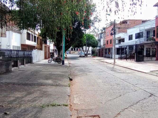 Casa de 3 alcobas en venta en El Cedro, Cali, 450 m² · foto 5 de 13