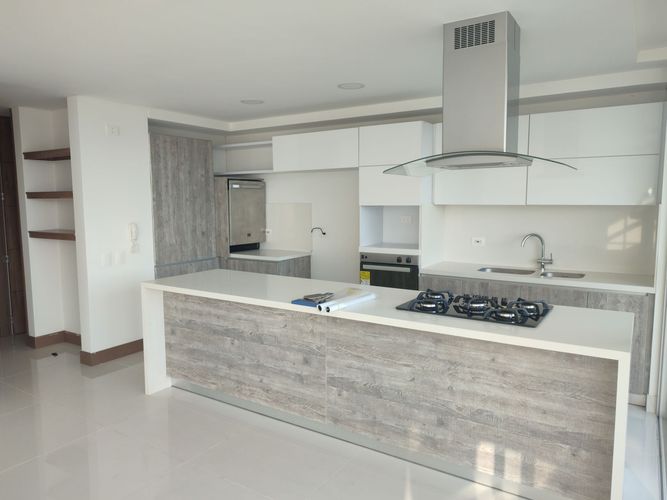 Apartamento de 3 alcobas en venta en Ciudad Jardin, Cali, 147 m² · foto 4 de 17