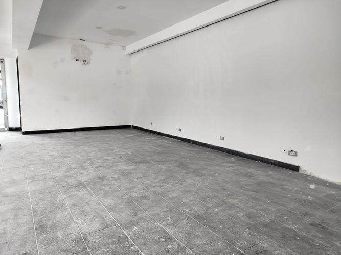 Local en arriendo en Los Naranjos, Medellín, 110 m² · foto 5 de 13