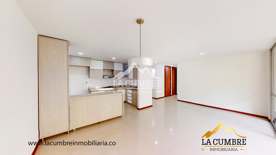 Apartamento de 2 alcobas en arriendo en La Calera, Medellín, 136 m² · foto 4 de 15