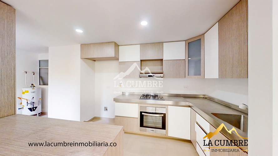 Apartamento de 2 alcobas en arriendo en La Calera, Medellín, 136 m² · foto 5 de 15