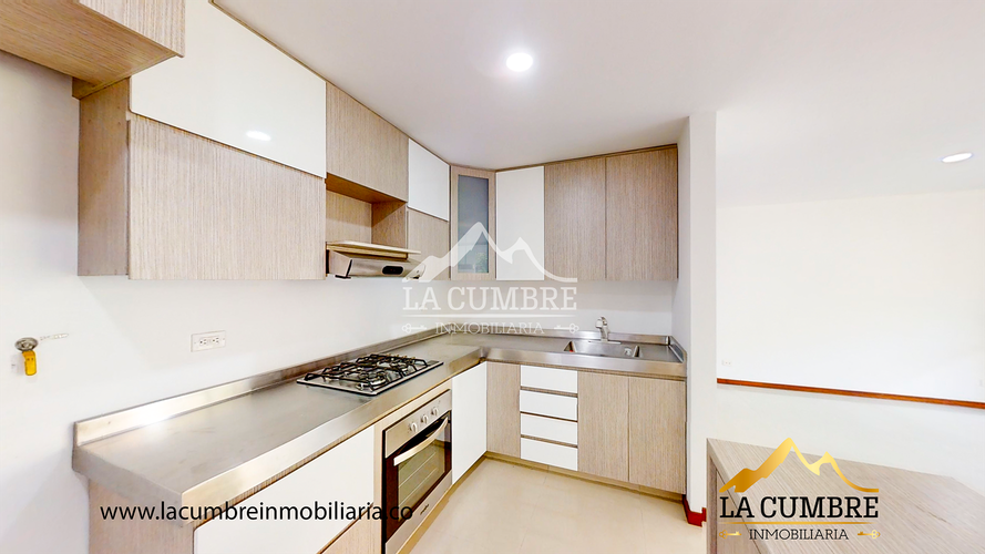 Apartamento de 2 alcobas en arriendo en La Calera, Medellín, 136 m² · foto 6 de 15