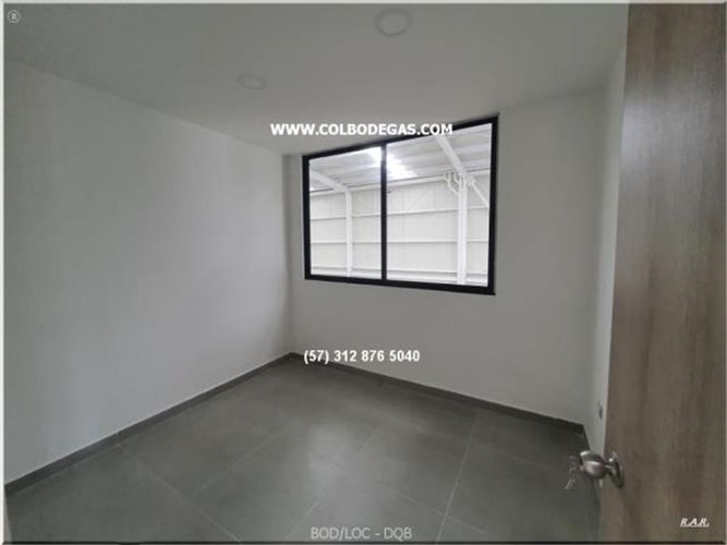 Bodega en venta en San Fernando, Dosquebradas, 545 m² · foto 15 de 19
