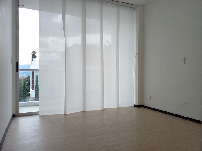 Casa de 3 alcobas en venta en Loma El Atravesado, Envigado, 284 m² · foto 5 de 19