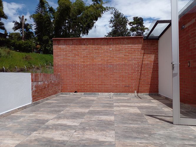 Casa de 3 alcobas en venta en Loma El Atravesado, Envigado, 284 m² · foto 14 de 19