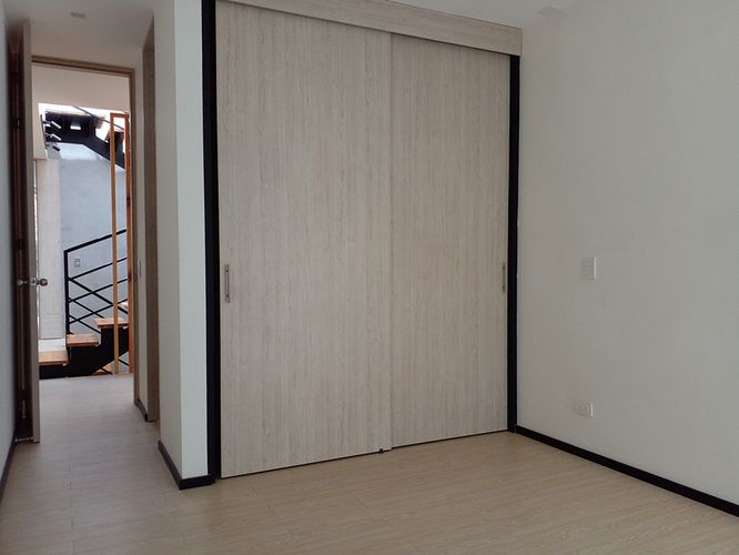 Casa de 3 alcobas en venta en Loma El Atravesado, Envigado, 284 m² · foto 19 de 19