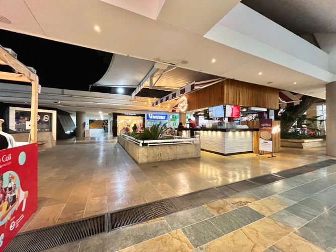 Local en venta en Unicentro Cali, Cali, 62 m² · foto 2 de 3