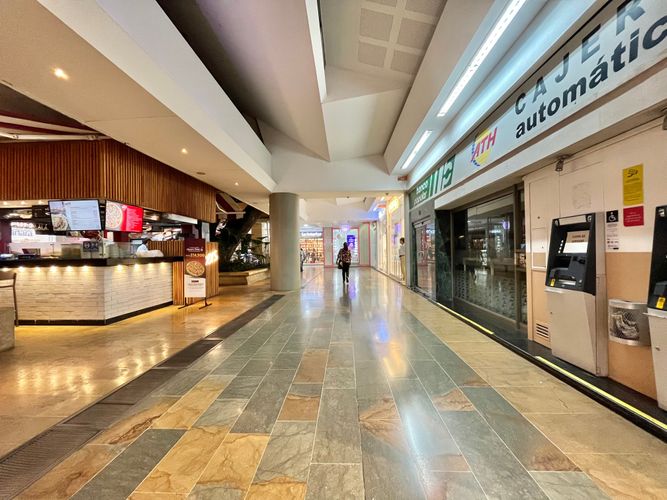 Local en venta en Unicentro Cali, Cali, 62 m² · foto 3 de 3