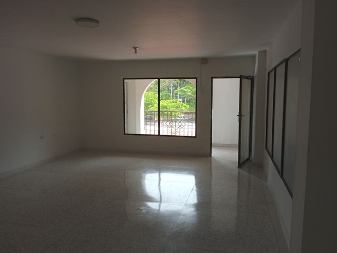 Local en arriendo en Altos Del Prado, Barranquilla, 43 m² · foto 3 de 8