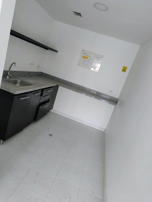 Local en arriendo en La Matuna, Cartagena, 400 m² · foto 19 de 20