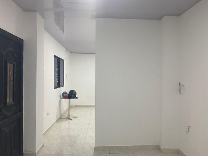 Local en arriendo en Manila, Medellín, 32 m² · foto 5 de 7