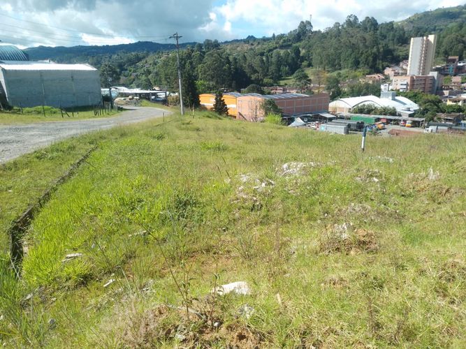 Lote en venta en Guarne, 548 m² · foto 10 de 12
