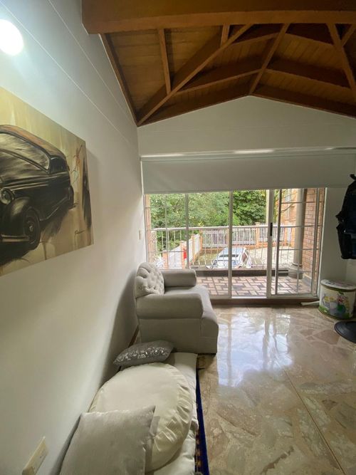 Casa de 4 alcobas en venta en Loma Del Escobero, Envigado, 245 m² · foto 8 de 13