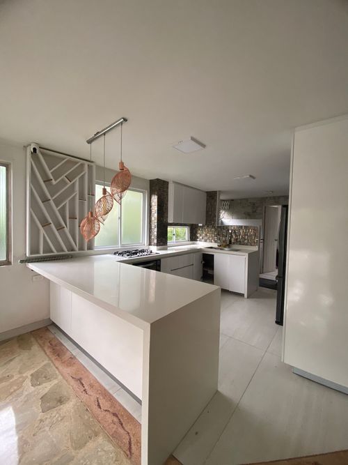 Casa de 4 alcobas en venta en Loma Del Escobero, Envigado, 255 m² · foto 8 de 10