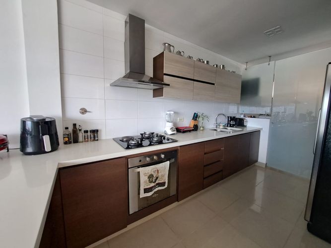 Casa de 3 alcobas en venta en Loma El Atravesado, Envigado, 266 m² · foto 8 de 16