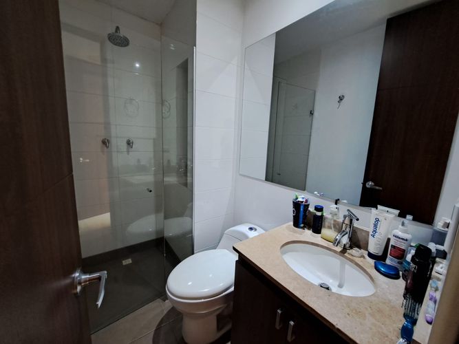 Casa de 3 alcobas en venta en Loma El Atravesado, Envigado, 266 m² · foto 15 de 16